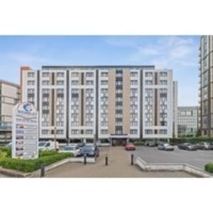 Family London City Break with Breakfast at Wembley Hotel for 4 | Wowcher