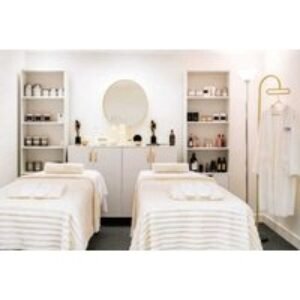 One-hour massage at HC Spa & Wellness Centre with complimentary refreshments | Wowcher