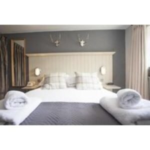 Cotswolds Getaway for Two at The Ragged Cot - Includes Breakfast