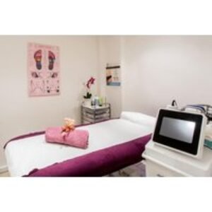 30 or 60-Min Deep Tissue Massage with £10 Voucher - Shepherds Bush | Wowcher