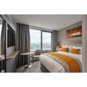 4* Maldron Hotel Glasgow City Centre Bed & Breakfast Escape for 2 incl Late Checkout. Dinner Upgrade Available. | Wowcher