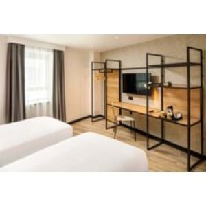 4* Surrey