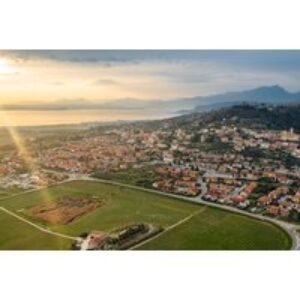 Romantic Lake Garda Getaway: Award-Winning Hotel Stay with Return Flights | Wowcher
