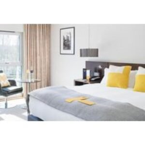 4* voco Reading Hotel Overnight Stay & Leisure Access for Two with Breakfast