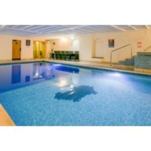 Afternoon Tea with a Glass of Prosecco for 2 with Pool