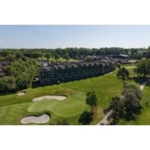 PRICE DROP! 4* Hampshire Wellness Spa Break For 2: Treatment