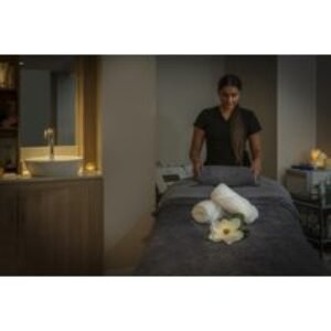 PRICE DROP! 4* Oxford Belfry ELEMIS Spa Day with 25-min Treatment & Spa Access - Valid 7 Days | Wowcher