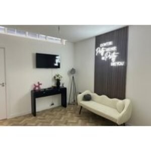 60-Minute Lymphatic Drainage Massage & £10 Voucher at