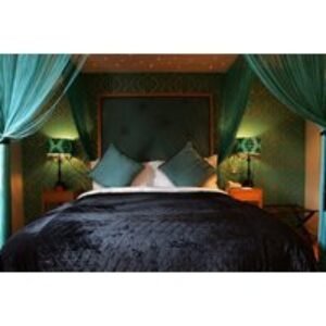 4* Glenskirlie Castle Stay For 2: Late Checkout & Dinner Credit Upgrade! | Wowcher