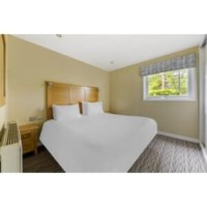 4* Pine Lake Resort