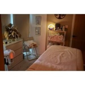 60-Min Aromatherapy Massage or 2-Hr Pamper Package Upgrade - Heaven Scent by Nicola