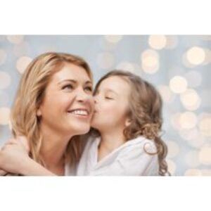 Mother & Daughter Photoshoot - 8"x10" Print & Voucher: Derbyshire | Wowcher