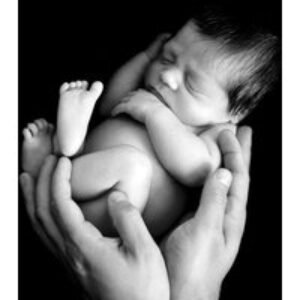 Newborn Photoshoot & 5 Prints - Images Unlimited - Maidstone | Wowcher