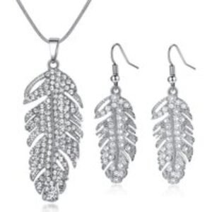 Elegant Feather Design Necklace & Earrings Set in Gold or Silver | Wowcher