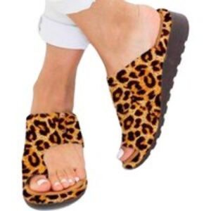 Black Women's PU Leather Bunion Support Slip-On Sandals - Ergonomic Comfort & Versatile Style | Wowcher