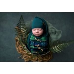 Newborn Baby Photoshoot - Glasgow Family Photography | Wowcher