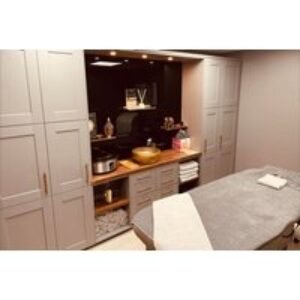 Relaxing Pamper Package with 2 Treatments & Prosecco or Mocktail at Beauty Temple - 50-Minute Experience