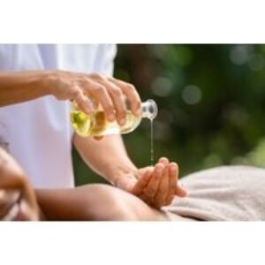 Aromatherapy Oil Blend Massage - 60 Minutes at Sandra Paul Emille