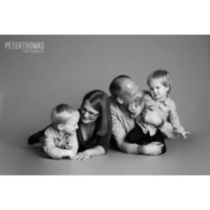 1-Hr Family Photoshoot & 2 Prints at Peter Thomas Photography | Wowcher
