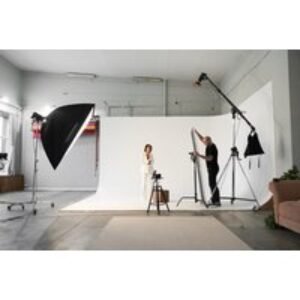 1-Hr White Sheet Photoshoot & 8x6 Print at Peter Thomas Photography | Wowcher