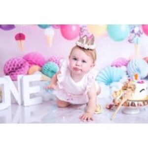 1st Birthday Cake Smash Photoshoot - Five Prints - Glasgow | Wowcher