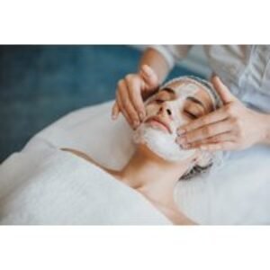 Hydra Aqua Facial Treatment at Hagley's Beauty Academy