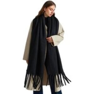 Unisex Black Thick Chunky Winter Tassel Scarf in 3 Colour Options | Wowcher