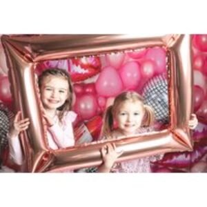 Friends Photoshoot for up to 5 Kids - Nottingham | Wowcher