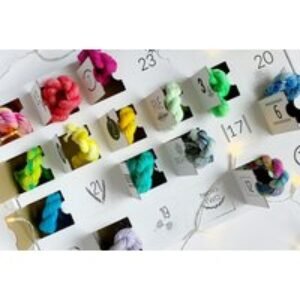 24-Day Wool Christmas Advent Calendar - 2 Colours | Wowcher