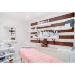 1 Hour Hydrating Super Facial & Dermaplaning with £10 Voucher - Harrow | Wowcher